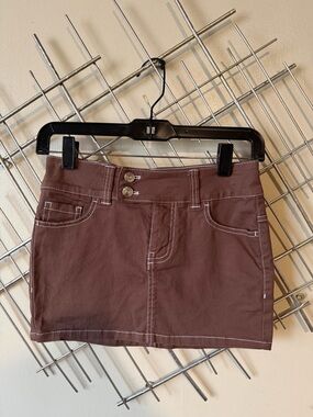 Divided H&M Brown Mini Skirt with White Topstitching